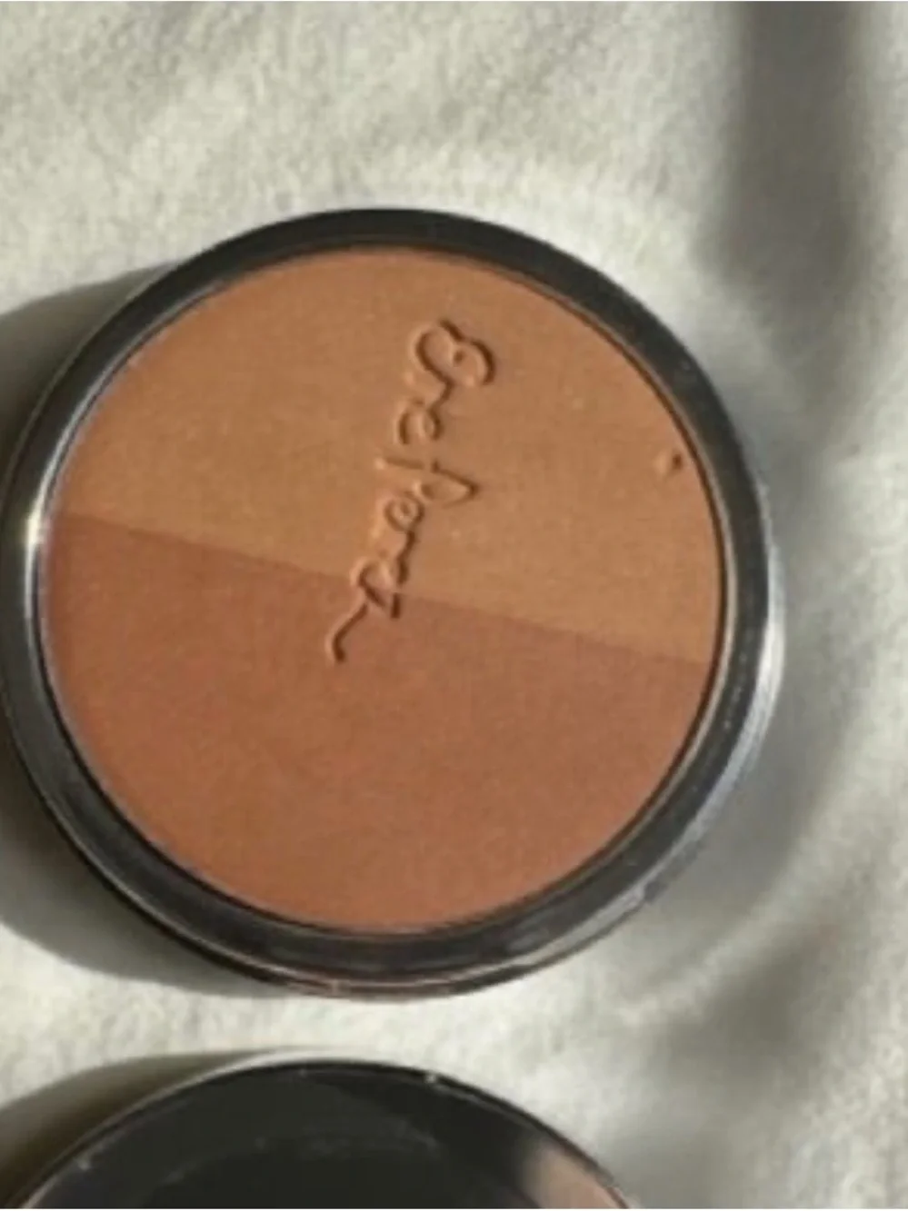 Dual-Tone Bronzer & Contour Compact — Peach Brown Duo